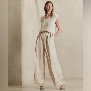 NWT Banana Republic Satin Wide-Leg Pants Oyster Pearl Cream